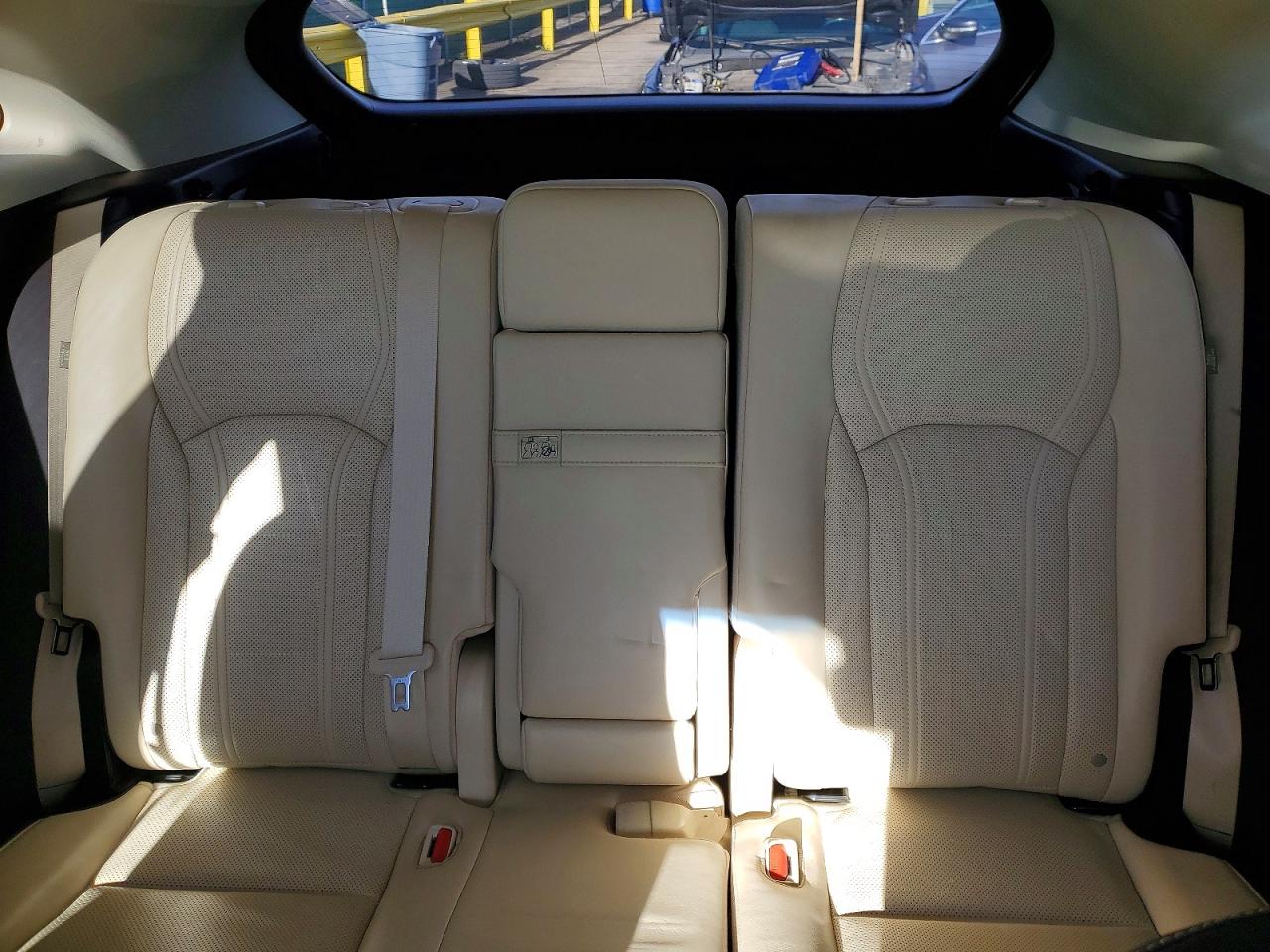 Lexus RX Base