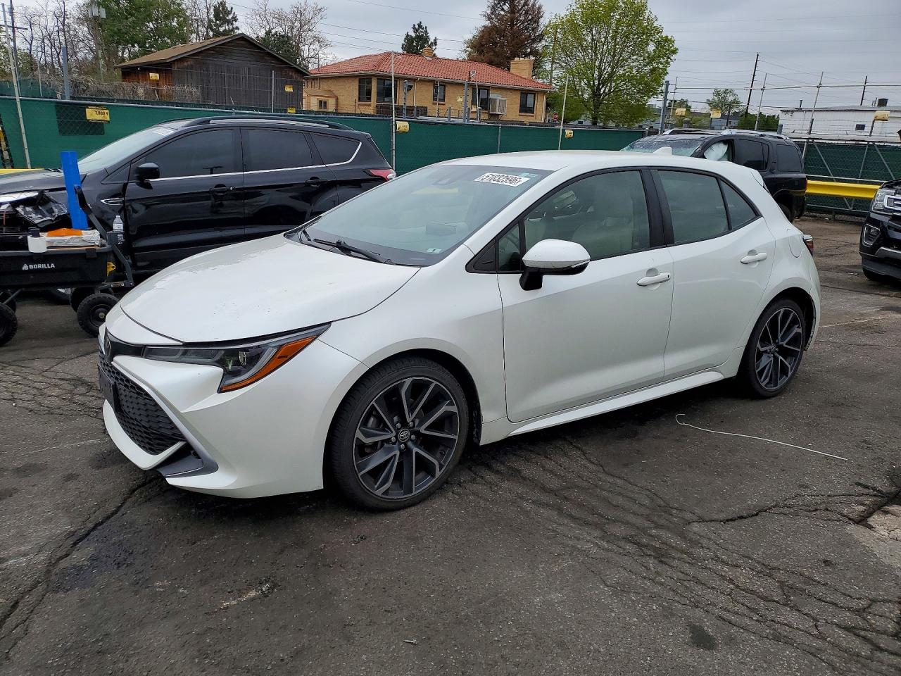 Salvage Toyota Corolla Image