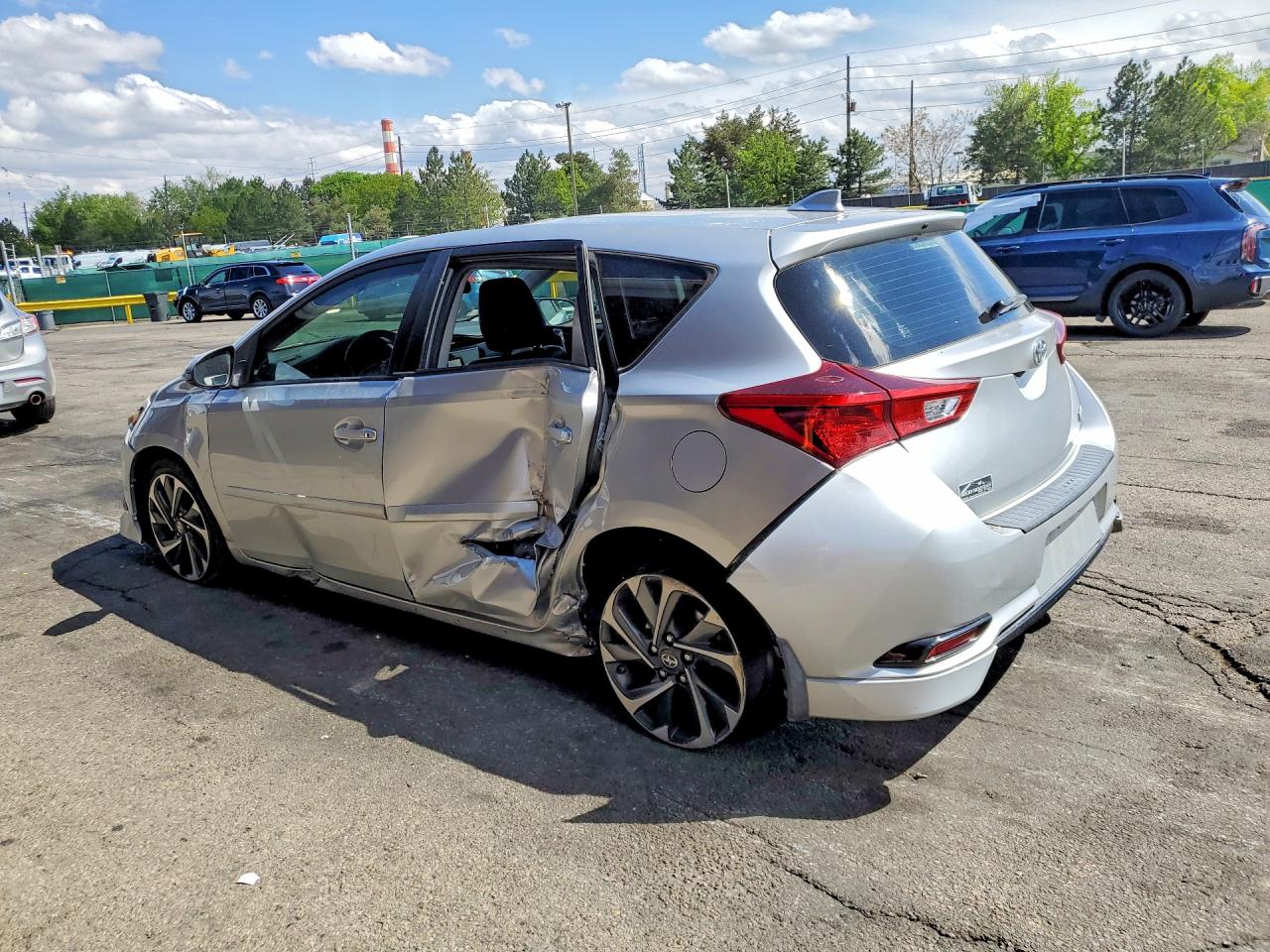 Scion iM Base