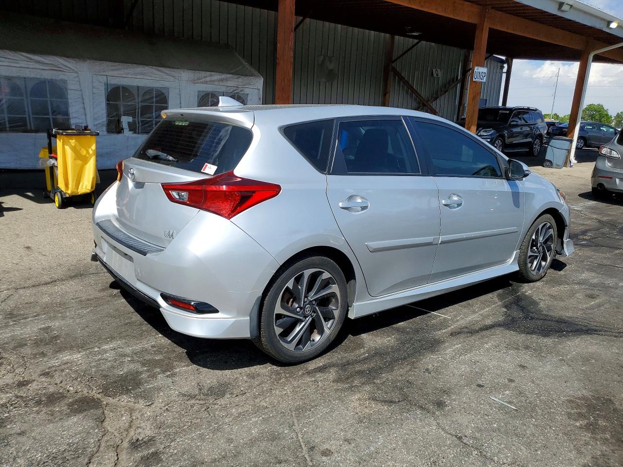 Scion iM Base