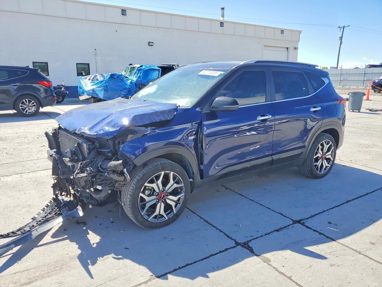 Salvage Kia Seltos Image