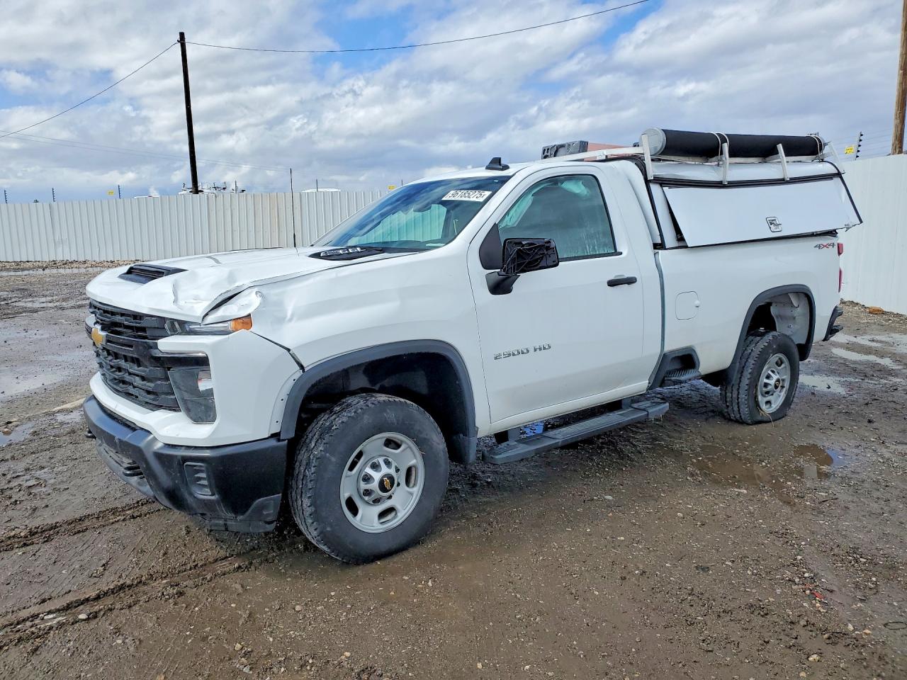 Salvage Chevrolet Silverado Image