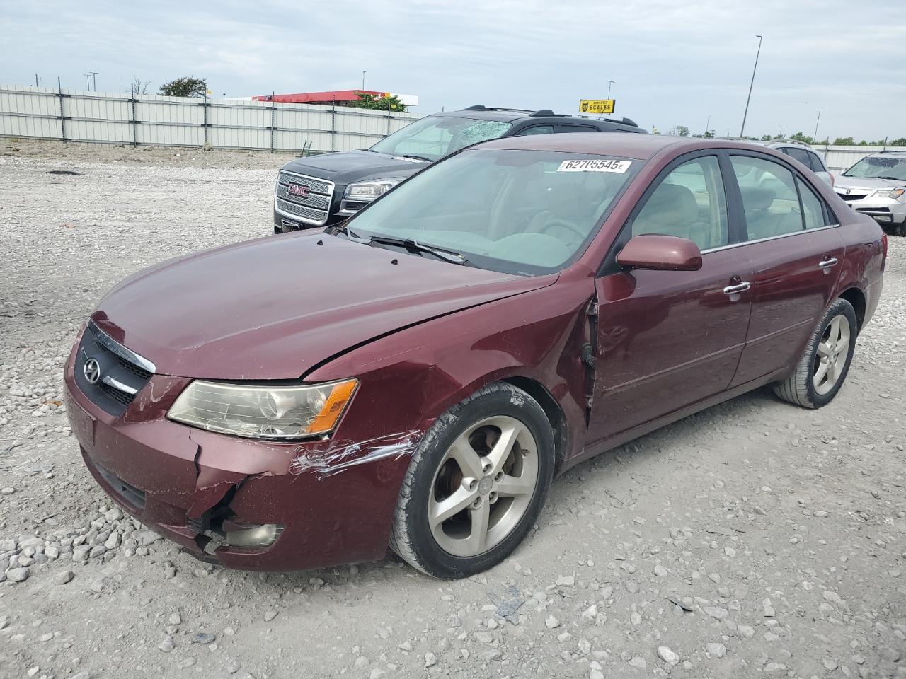 Salvage Hyundai SONATA Image