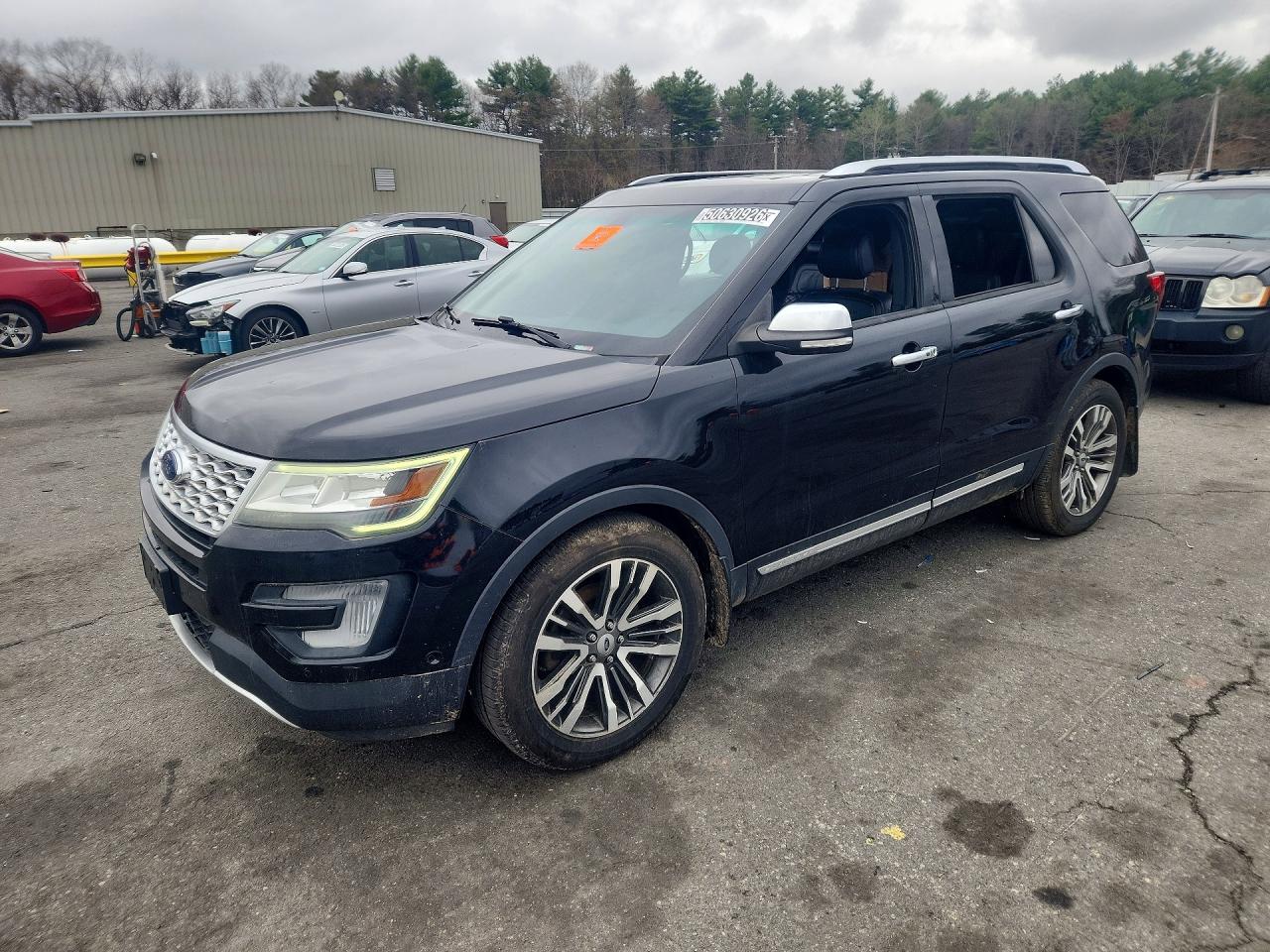 Salvage Ford Explorer Image
