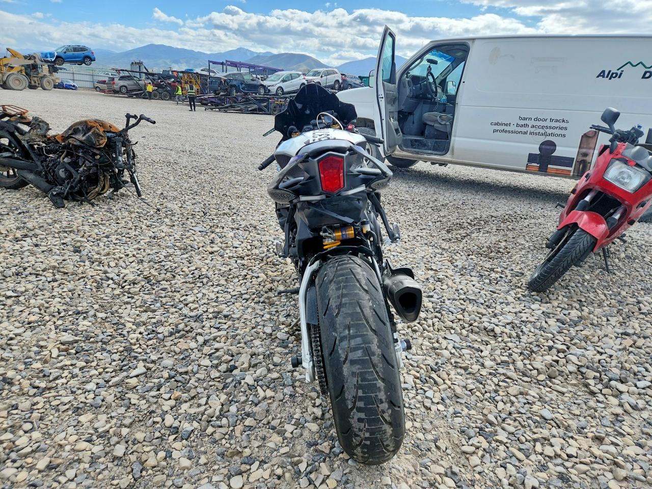 Yamaha Yzfr1m