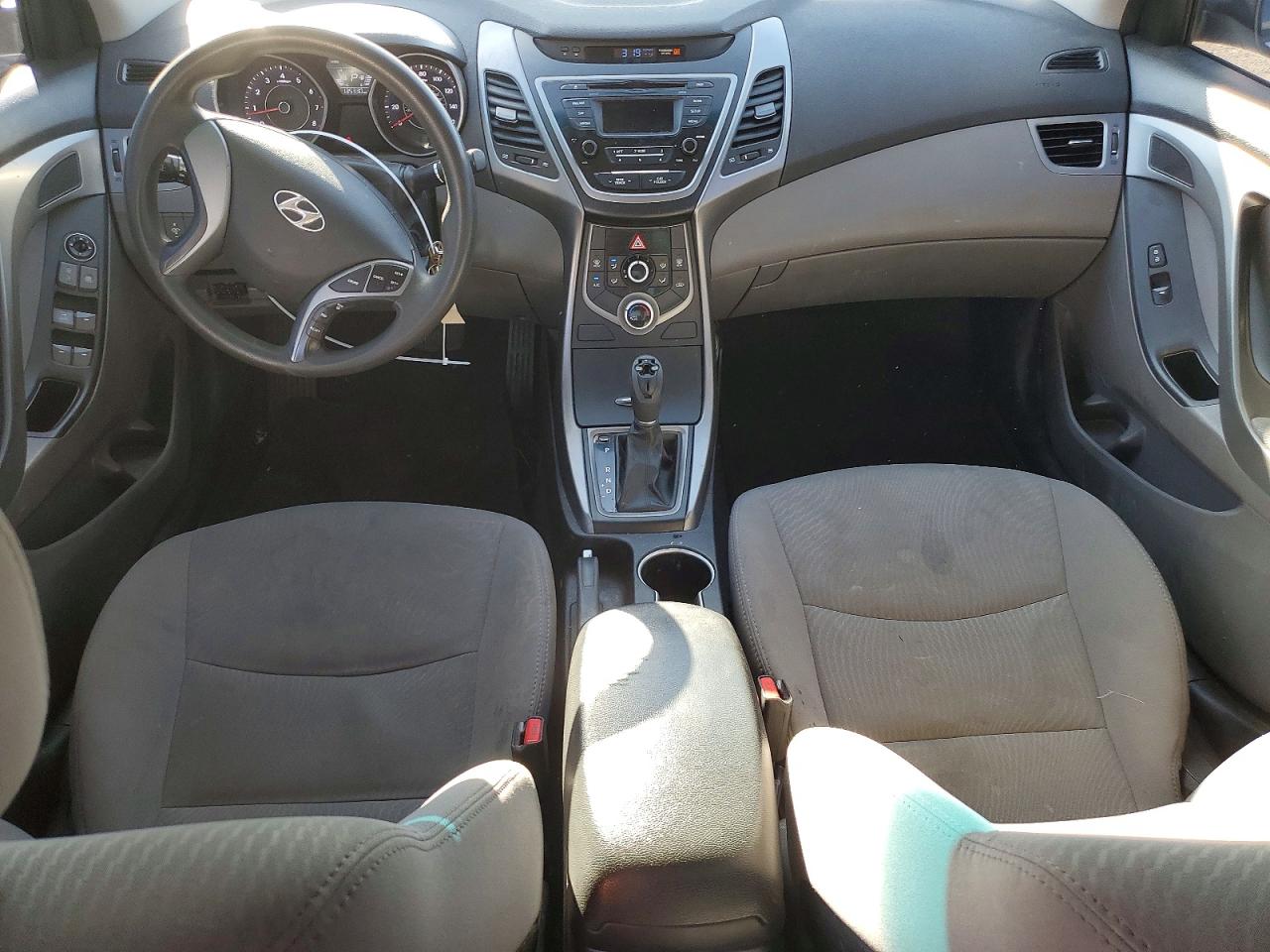 Hyundai ELANTRA Se