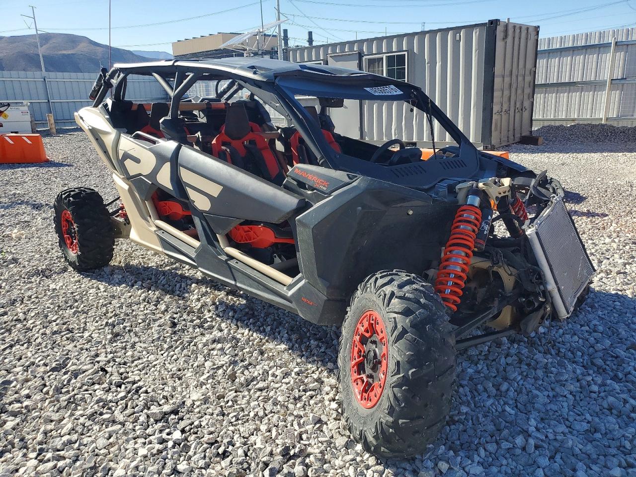 Salvage Can-Am Maverick X3 Image