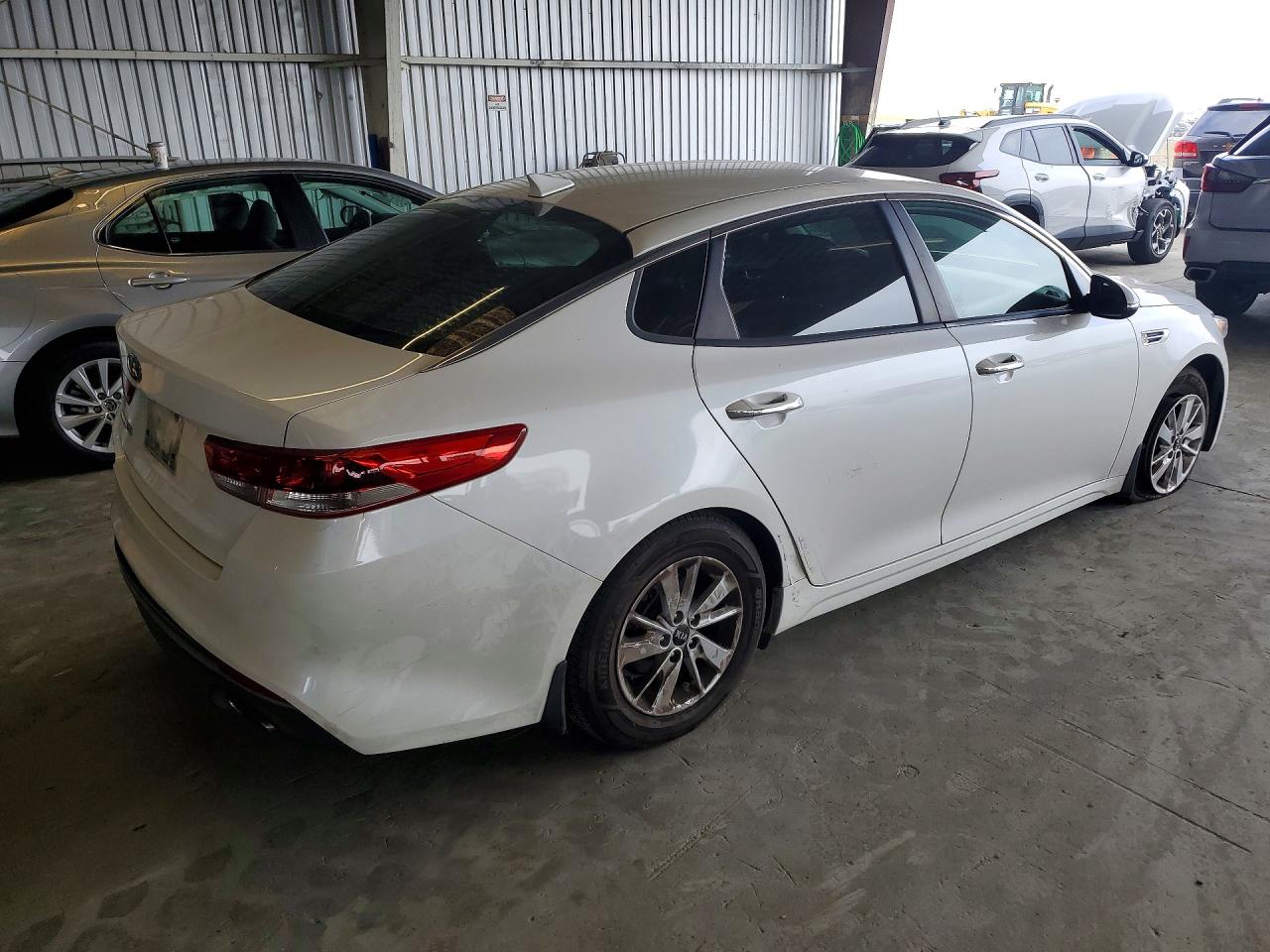 Kia Optima Lx
