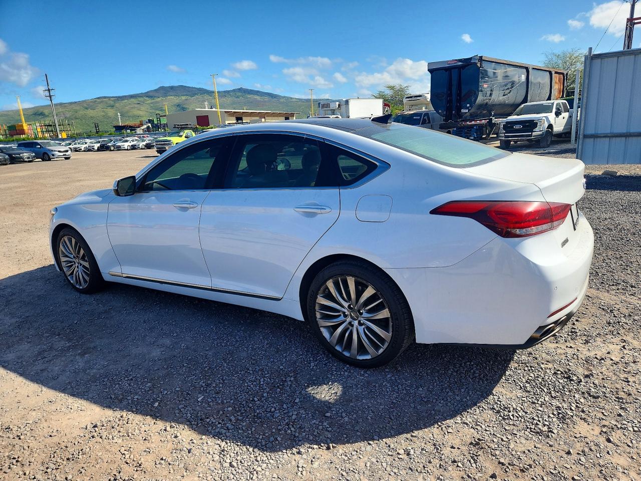 Hyundai Genesis 5.0l