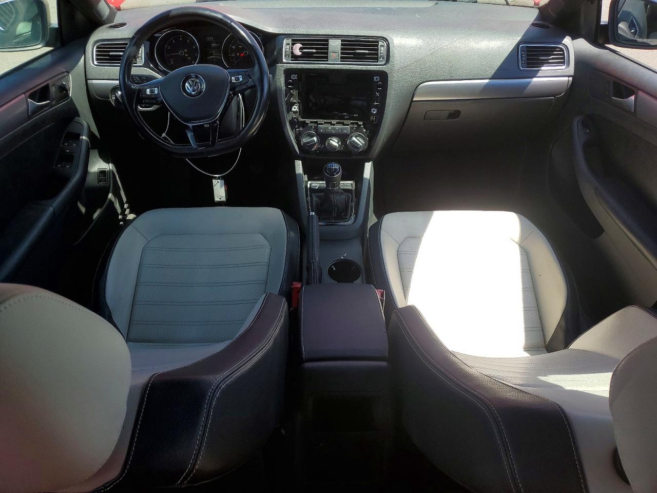 Volkswagen Jetta Sport