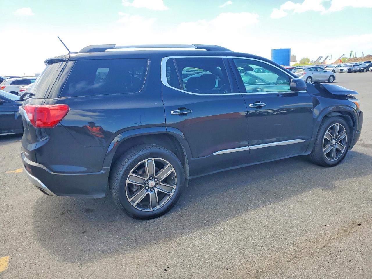 GMC Acadia Denali