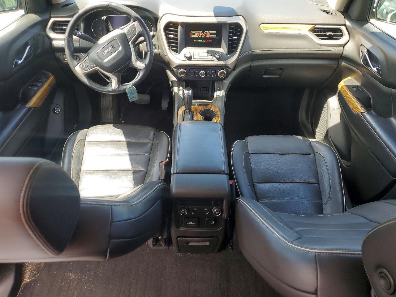 GMC Acadia Denali