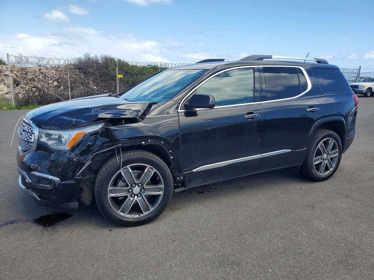 Salvage GMC Acadia Image