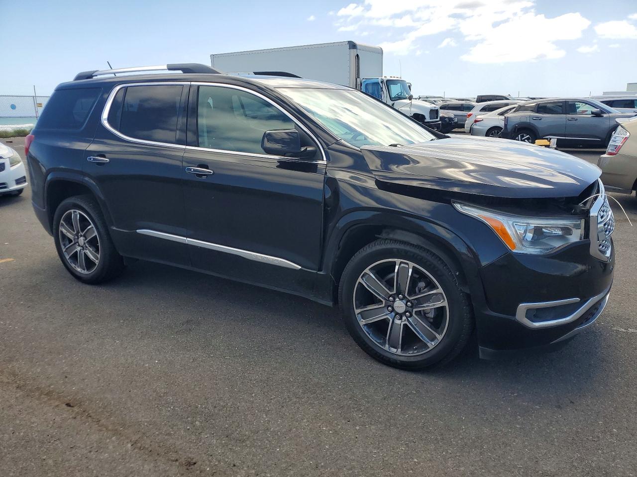 GMC Acadia Denali