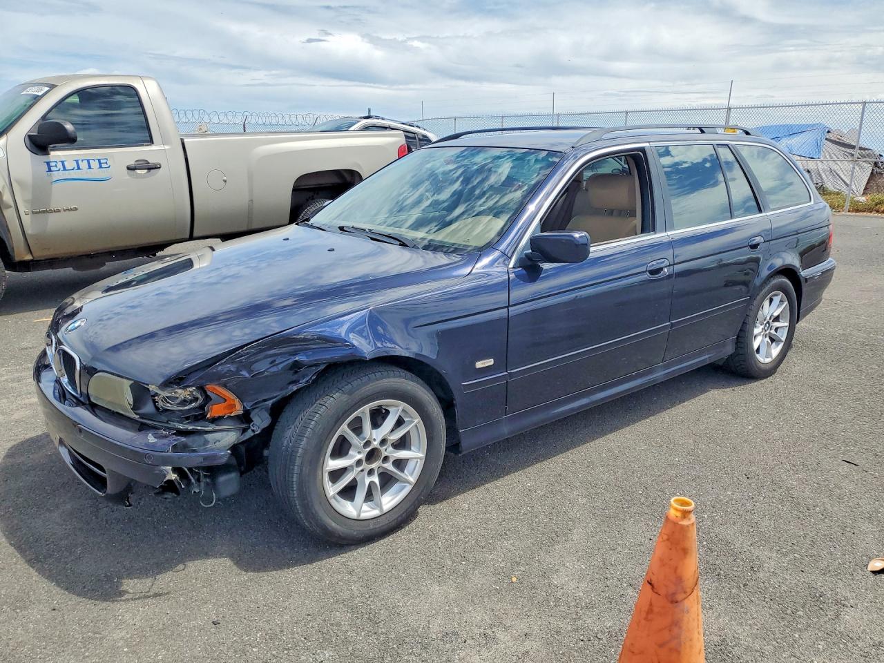 Salvage BMW 5 Series Image