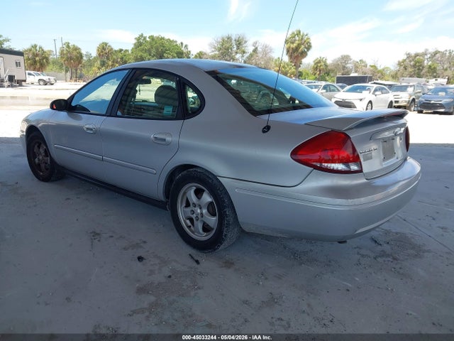 Ford Taurus Se