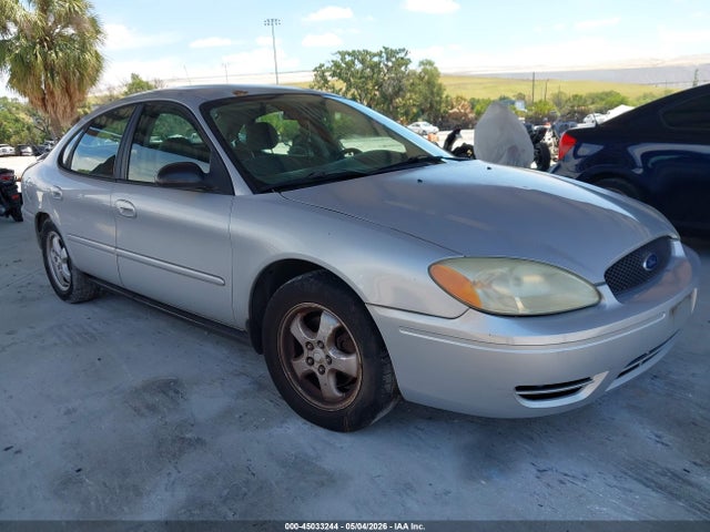 Salvage Ford Taurus Image