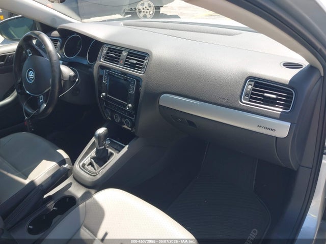 Volkswagen Jetta Sel Premium