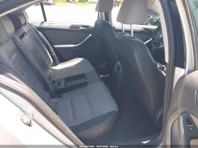 Volkswagen Jetta Sel Premium