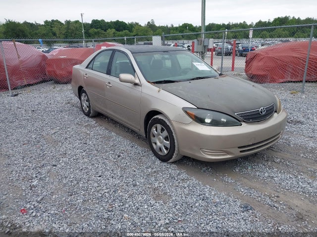 Salvage Toyota Camry Image
