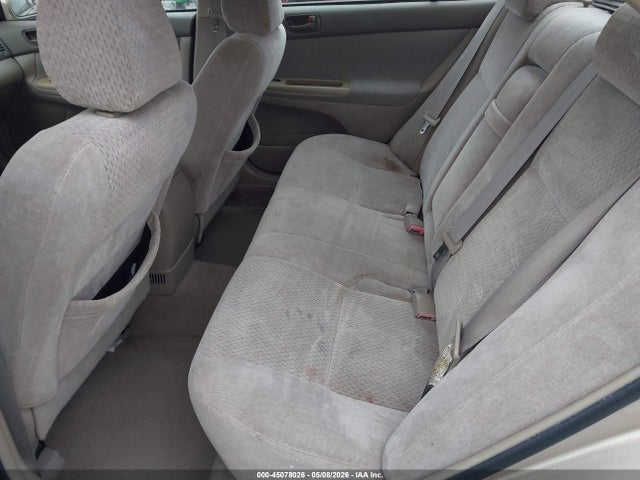 Toyota Camry Le