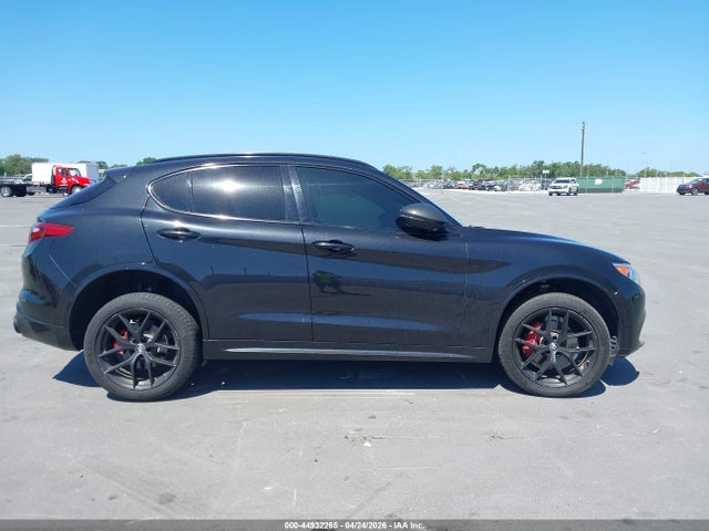 Alfa Romeo Stelvio Ti Sport Awd