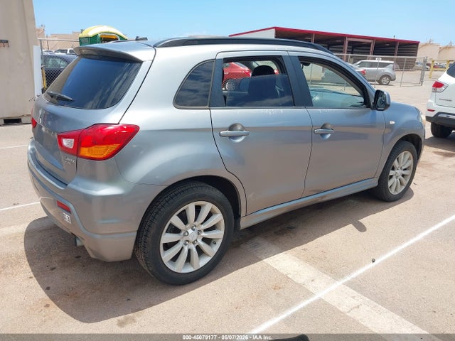 Mitsubishi Outlander Se