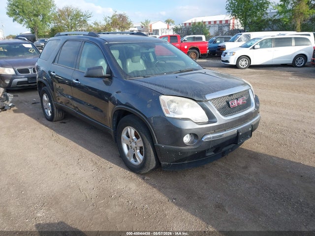Salvage GMC Acadia Image