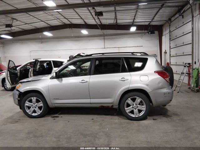 Toyota RAV4 Sport V6