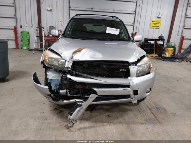 Toyota RAV4 Sport V6
