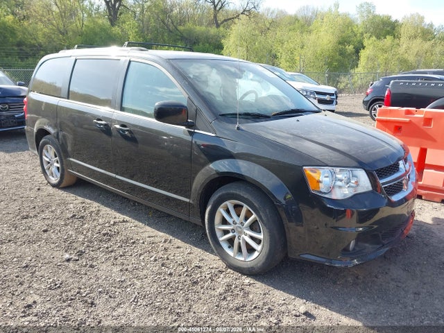Salvage Dodge Grand Caravan Image