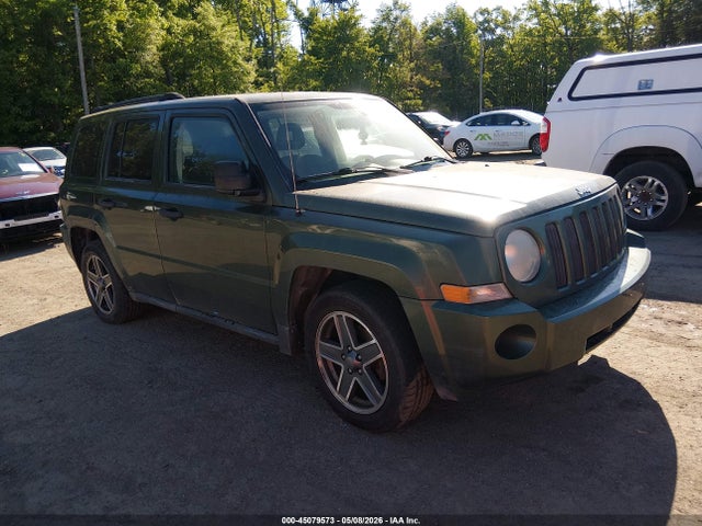 Salvage Jeep Patriot Image