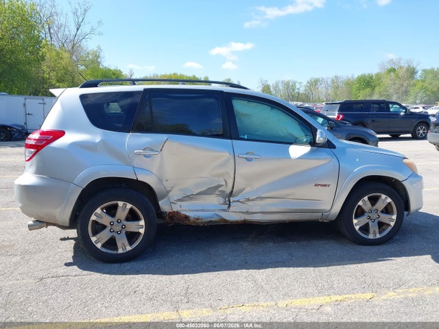 Toyota RAV4 Sport V6