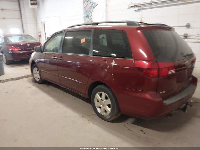 Toyota Sienna Xle