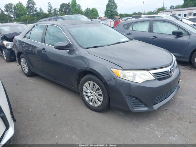 Salvage Toyota Camry Image