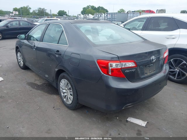 Toyota Camry L