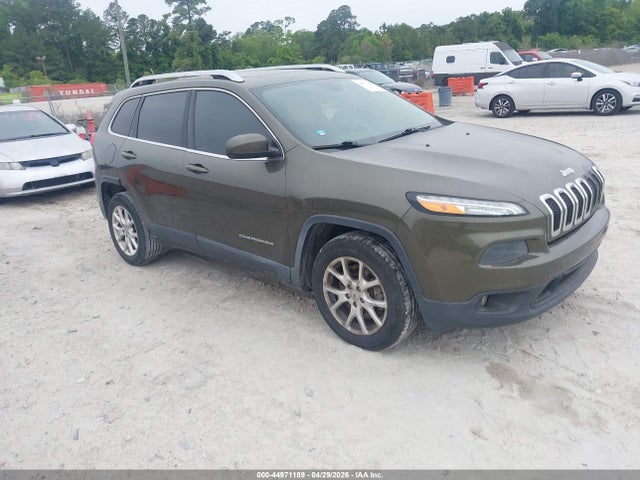 Salvage Jeep Cherokee Image