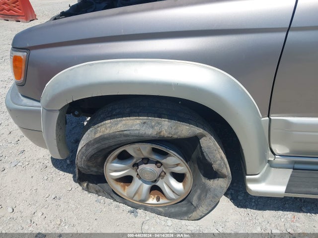 Toyota 4Runner Limited V6