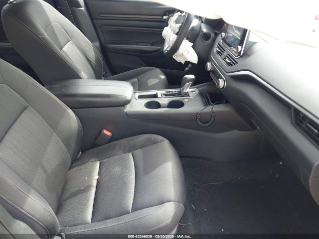 Nissan Altima S Fwd