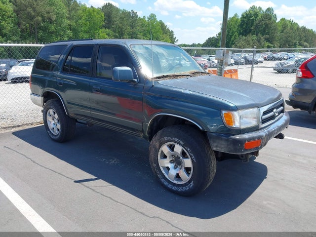 Salvage Toyota 4Runner Image