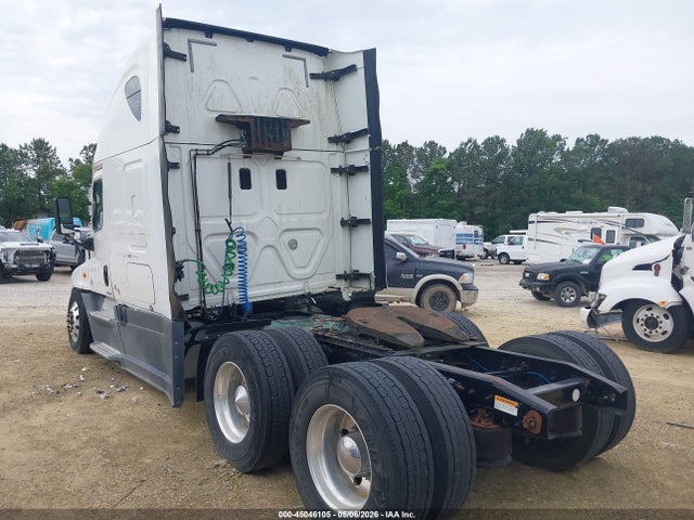 Freightliner Cascadia 125