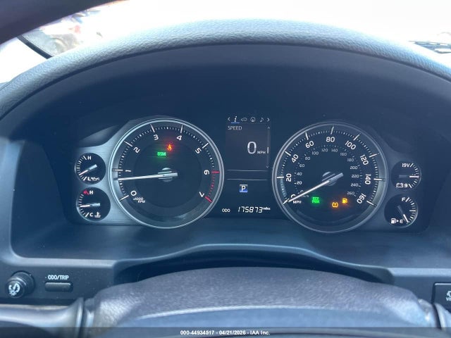 Toyota Land Cruiser V8