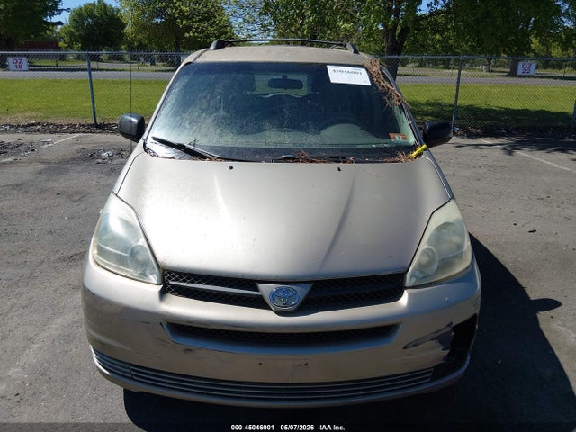 Toyota Sienna Ce