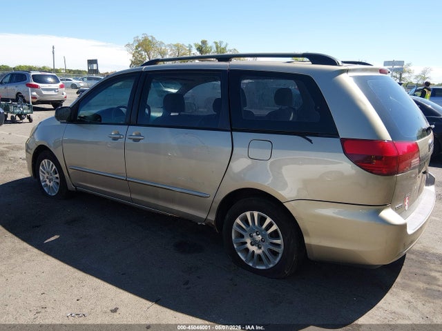 Toyota Sienna Ce