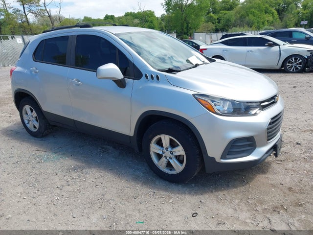 Salvage Chevrolet Trax Image