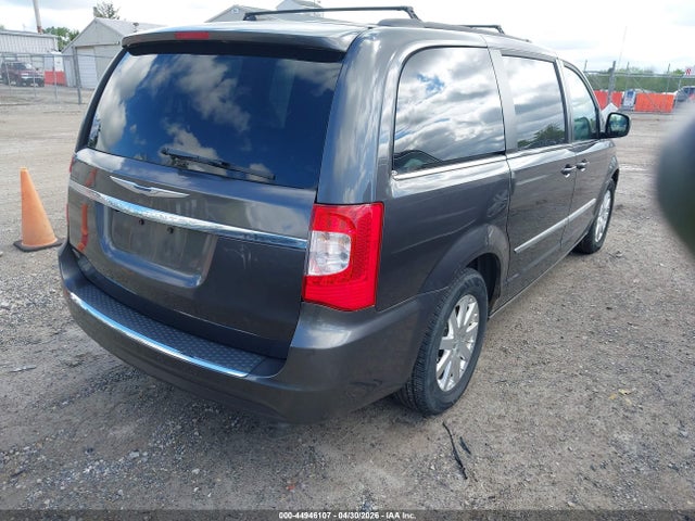Chrysler Town & Country Touring