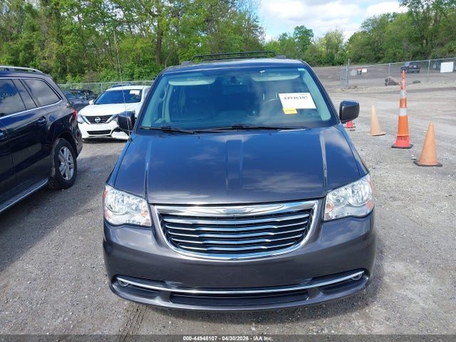 Chrysler Town & Country Touring