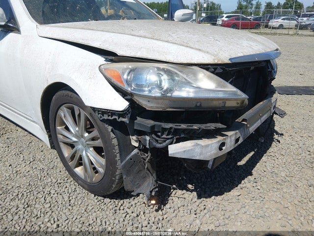 Hyundai Genesis 3.8
