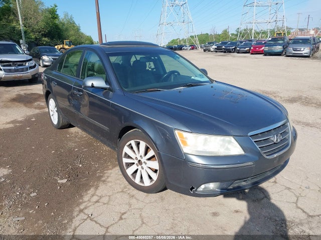 Salvage Hyundai SONATA Image