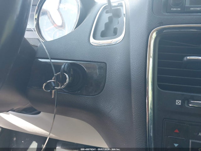 Dodge Grand Caravan Crew
